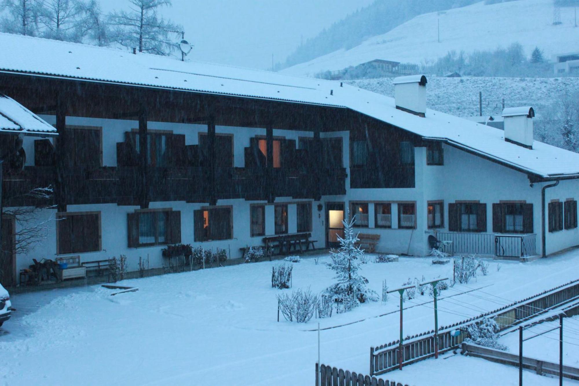 Hotel Garni Färbe Sterzing Exterior foto